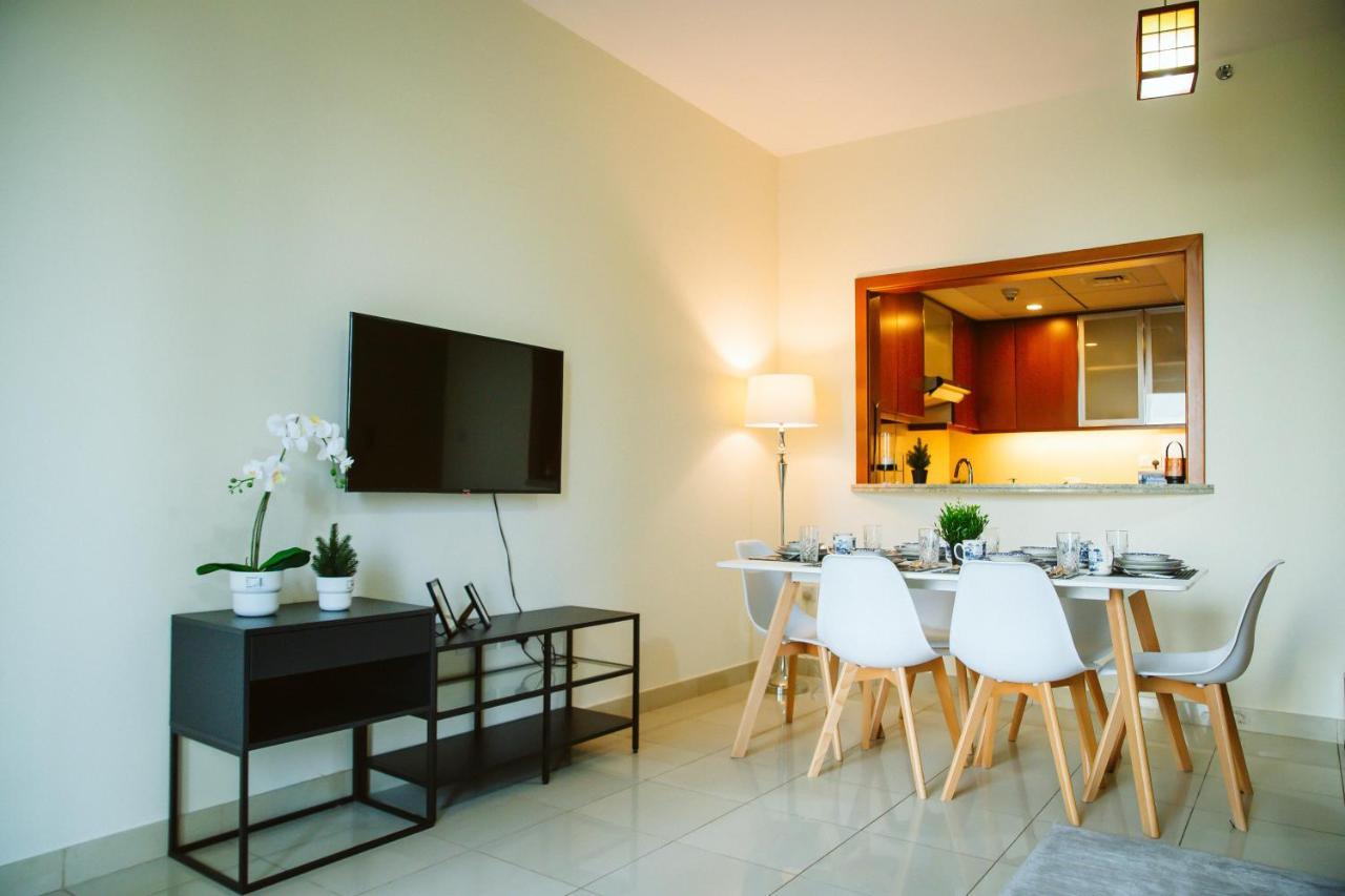 Luxury Apartment At Standpoint Tower By Emaar ドバイ エクステリア 写真