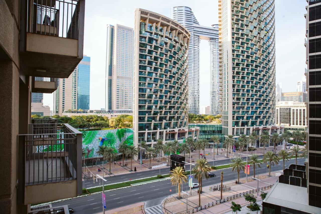 Luxury Apartment At Standpoint Tower By Emaar ドバイ エクステリア 写真