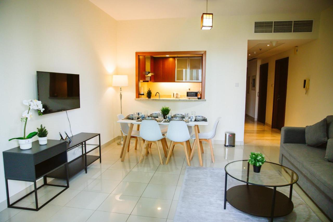 Luxury Apartment At Standpoint Tower By Emaar ドバイ エクステリア 写真