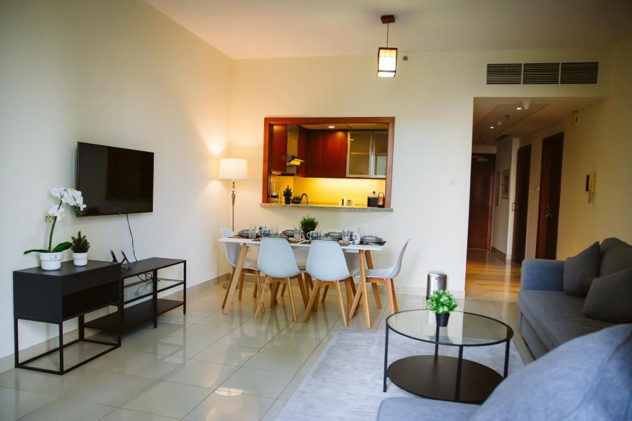 Luxury Apartment At Standpoint Tower By Emaar ドバイ エクステリア 写真