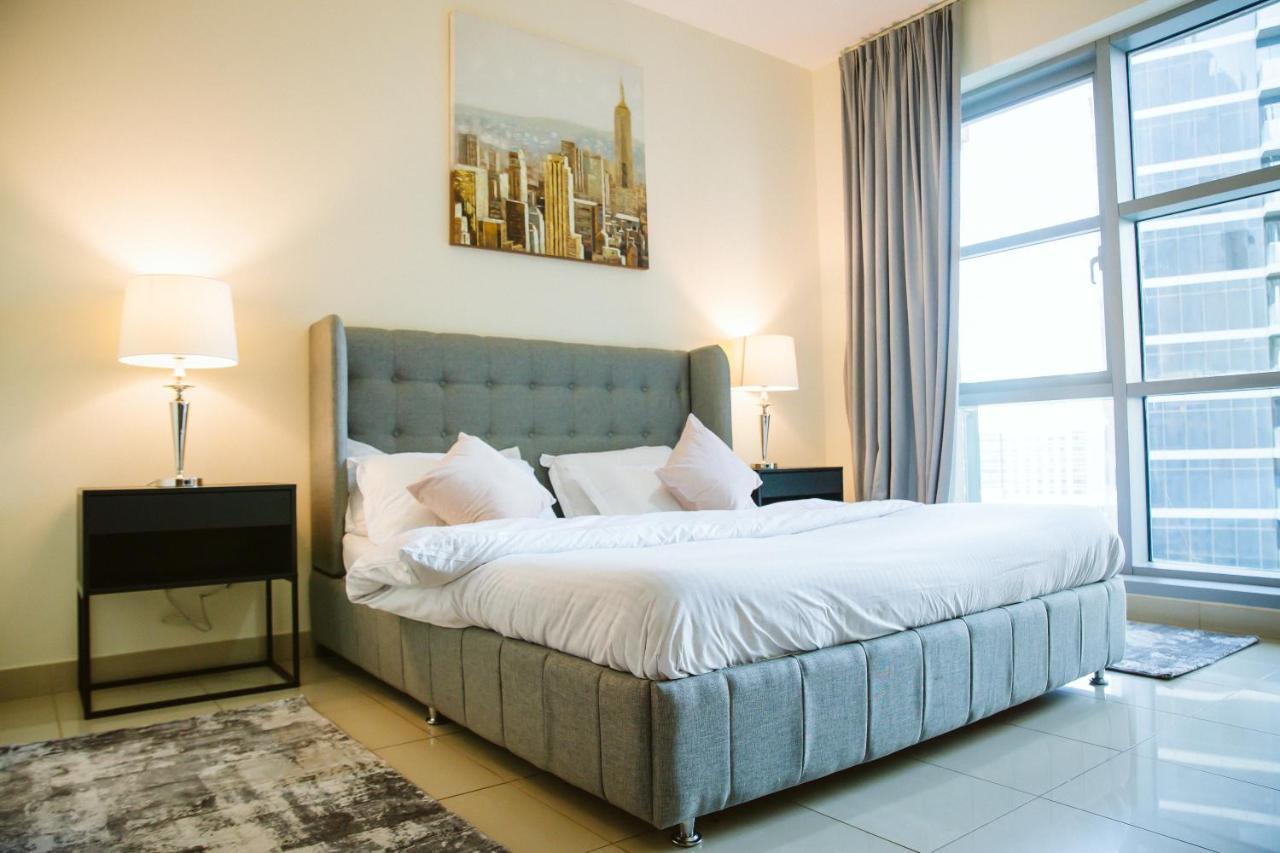 Luxury Apartment At Standpoint Tower By Emaar ドバイ エクステリア 写真